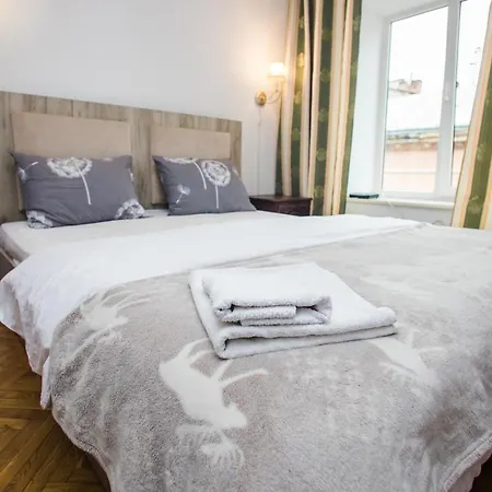 на площі ринок * Lviv