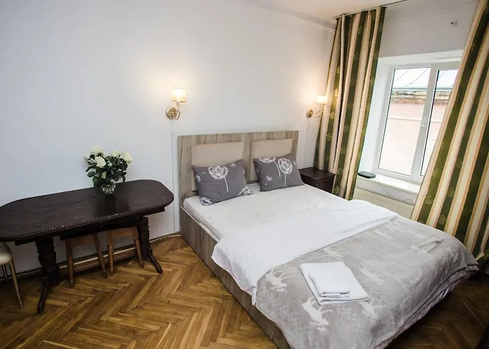 на площі ринок Apartmán